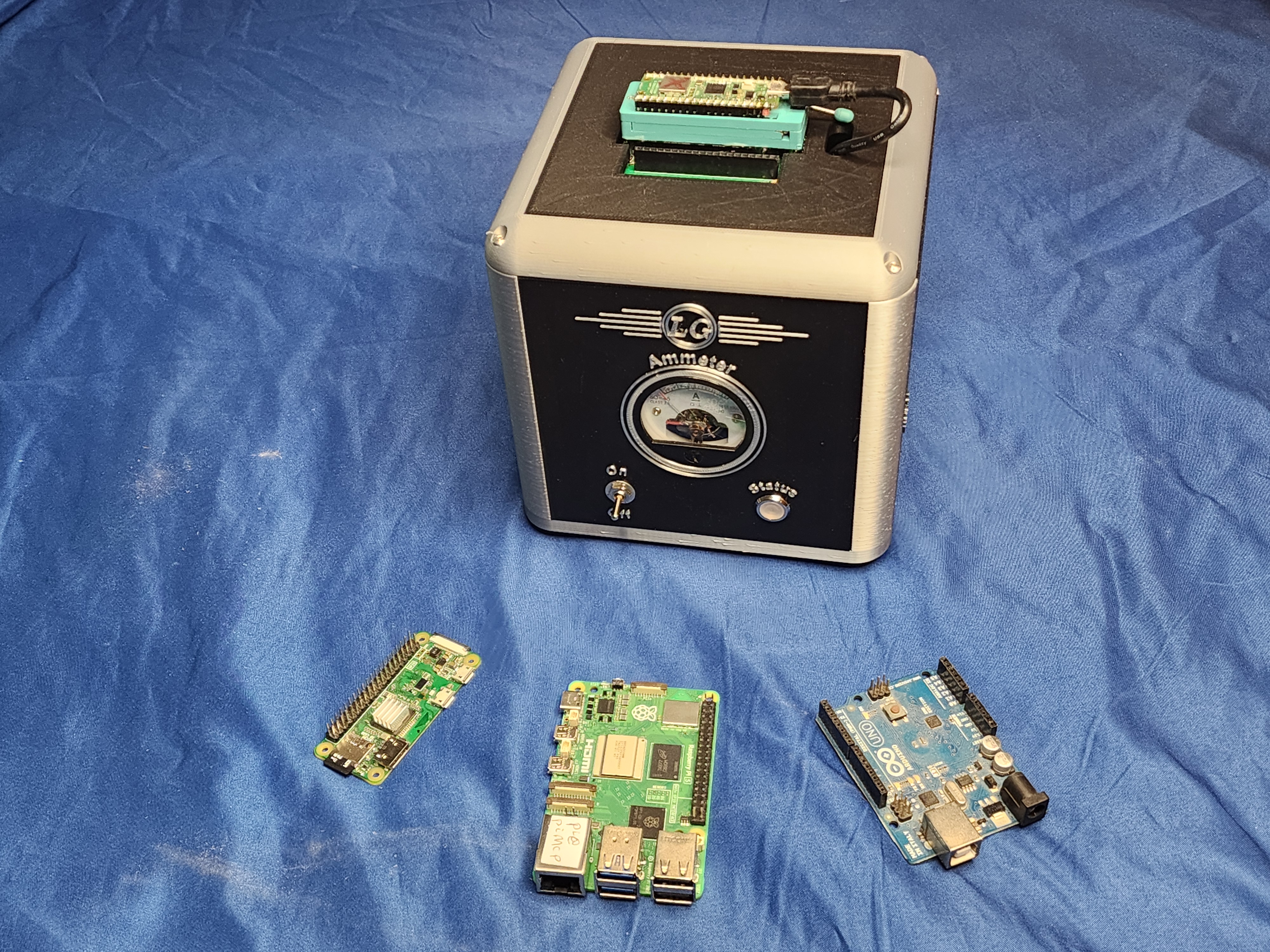 MicroMETER base unit with family of plynths